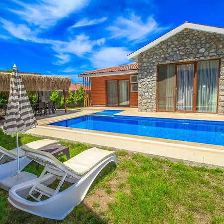 Patara Deluxe 3+1 Villa, Oezel Havuzlu, 别墅