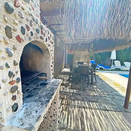Patara Deluxe 3+1 Villa, Oezel Havuzlu, 费特希耶