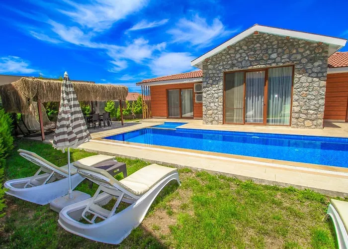 Patara Deluxe 3+1 Villa, Oezel Havuzlu, 别墅